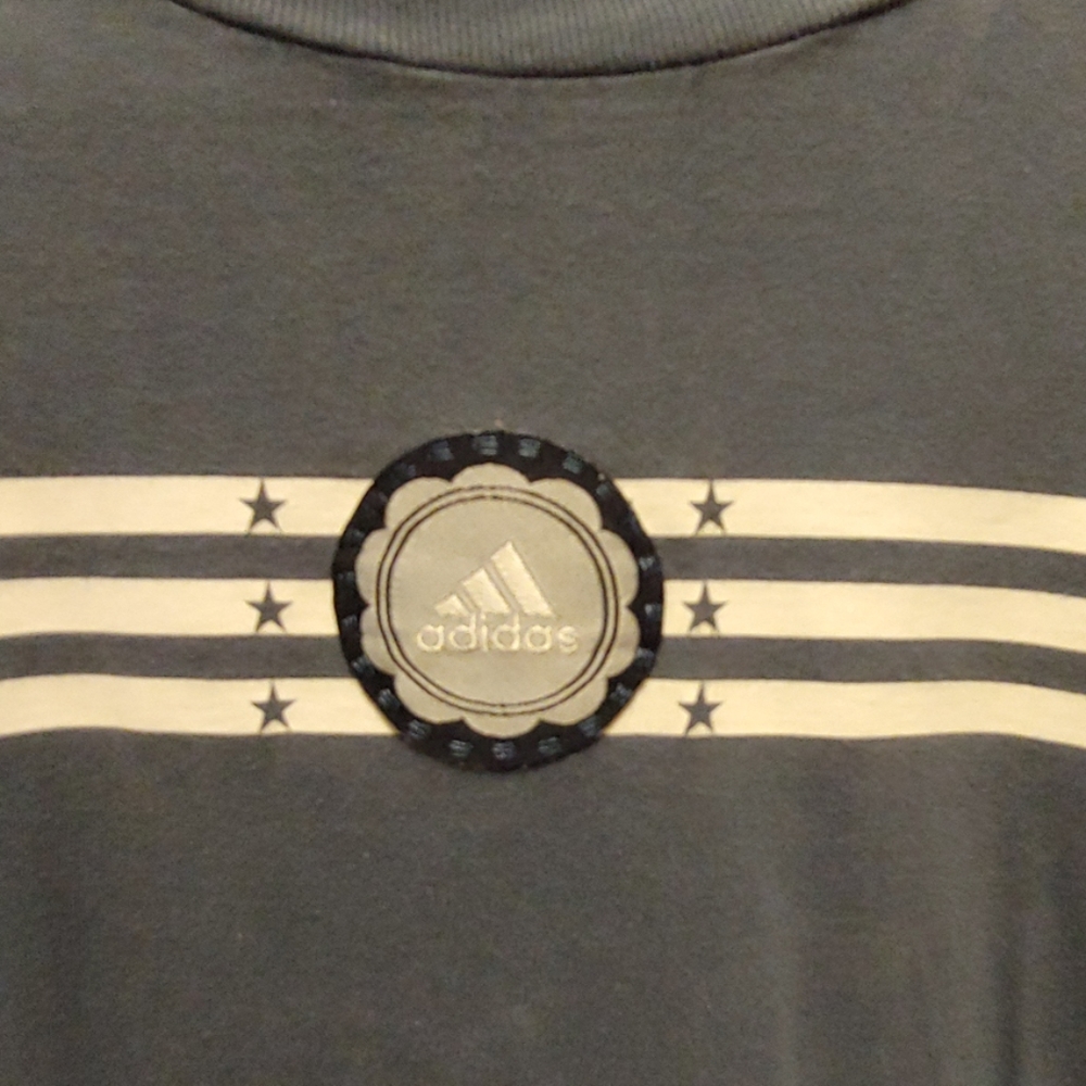 Adidas shirt - Picture 2 of 5